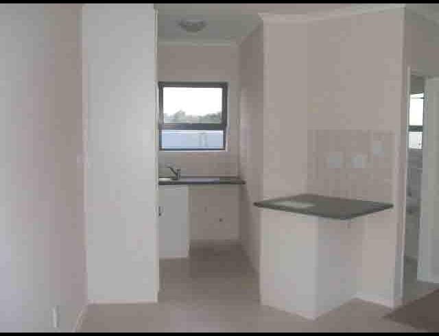 2 BEDROOM TOWNHOUSE FOR SALE IN HAGLEY